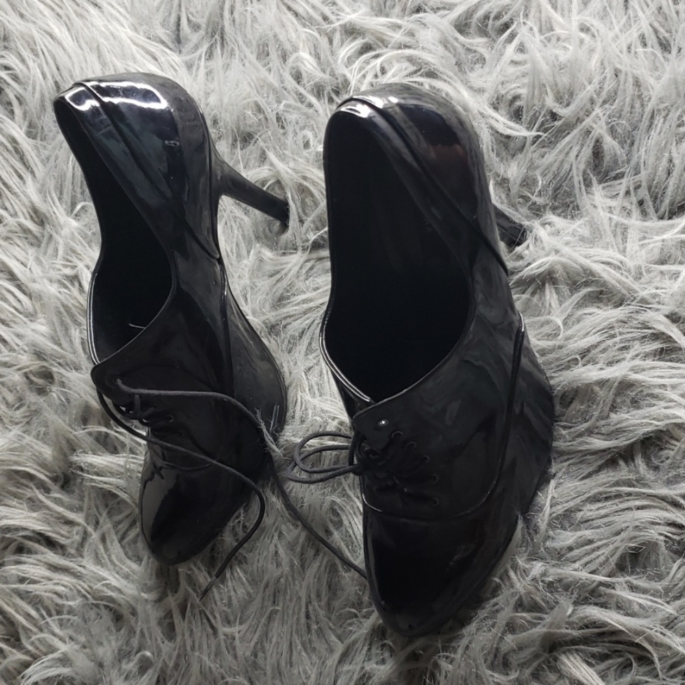 Lace up heels, marked size 39